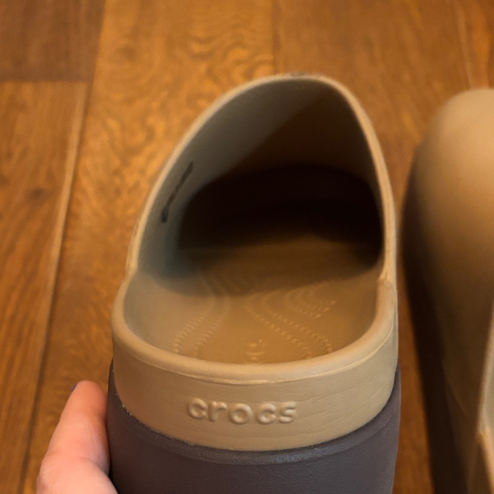 Beige Clogs with Dark Soles - Picture 3 of 5